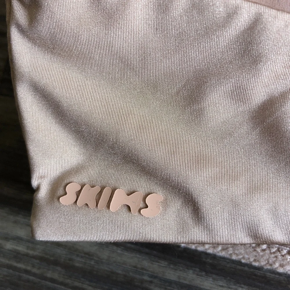 Skims Wireless Form Demi T Shirt Bra Nude Tan 34C - Picture 7 of 12